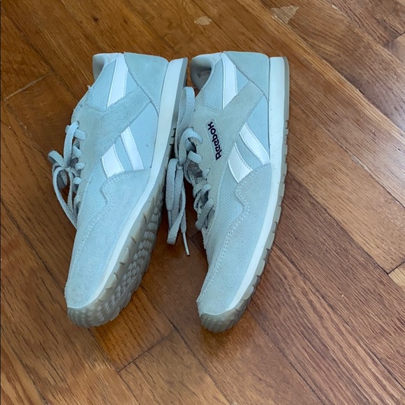 Reebok’s - Picture 2 of 6